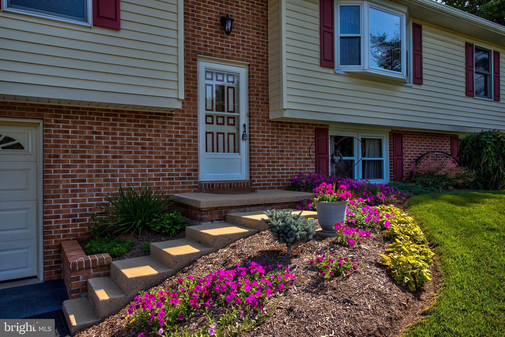 119 Sunset Road East Earl, PA 17519 - Photo 4 of 52 Gallery Image 4