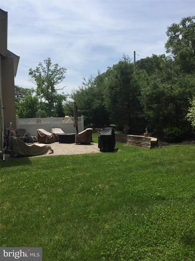 207 Joyce Court Brick, NJ 08724 - Photo 11 of 41