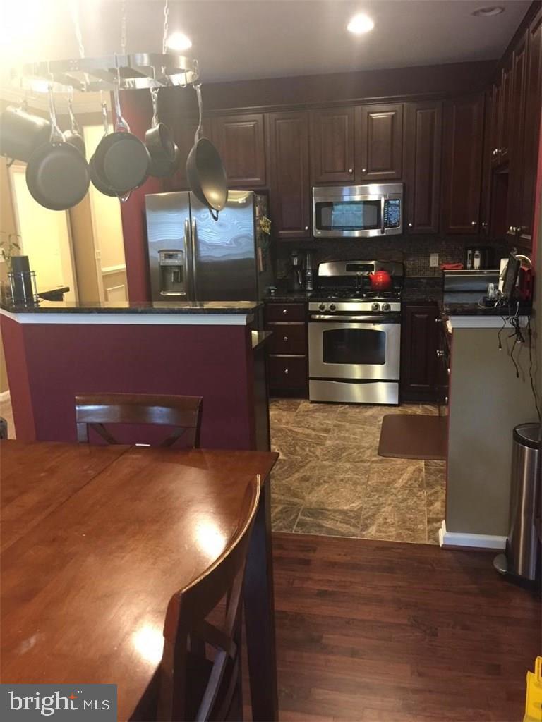 207 Joyce Court Brick, NJ 08724 - Photo 13 of 41