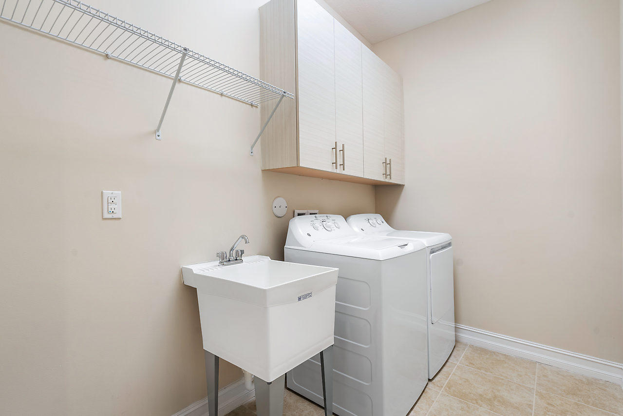 100 Northwest 69th Circle, Unit 53 Boca Raton, FL 33487 - Photo 15 of 40 Washer Dryer Room