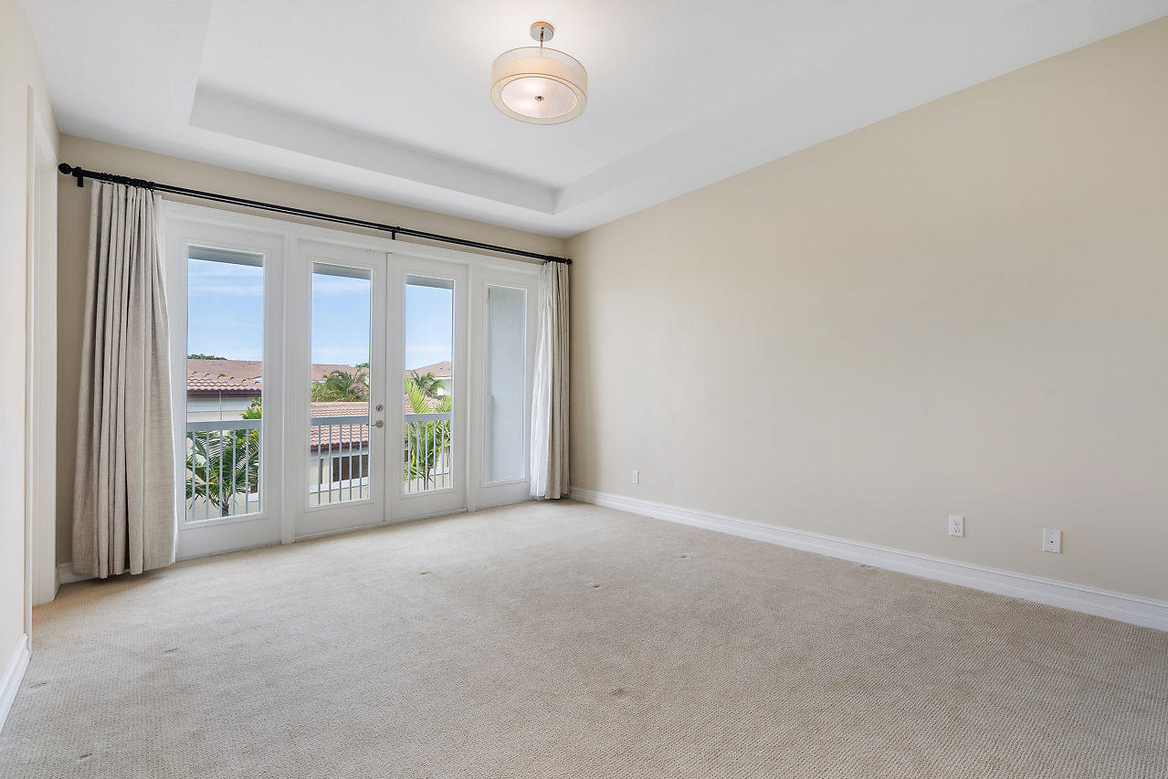 100 Northwest 69th Circle, Unit 53 Boca Raton, FL 33487 - Photo 16 of 40 Master Bedroom