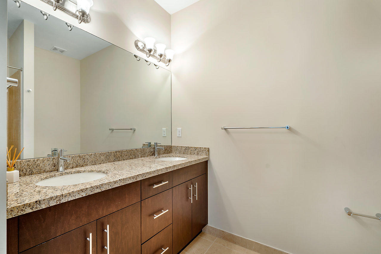 100 Northwest 69th Circle, Unit 53 Boca Raton, FL 33487 - Photo 21 of 40 Bathroom 2
