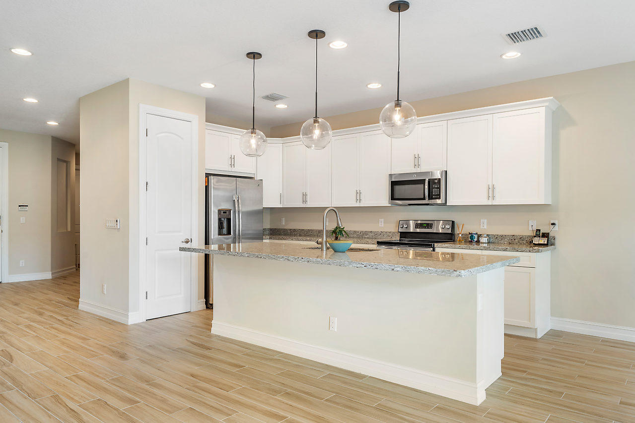100 Northwest 69th Circle, Unit 53 Boca Raton, FL 33487 - Photo 7 of 40 Kitchen