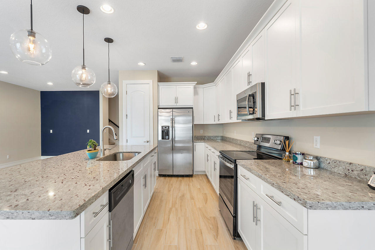 100 Northwest 69th Circle, Unit 53 Boca Raton, FL 33487 - Photo 9 of 40 Kitchen