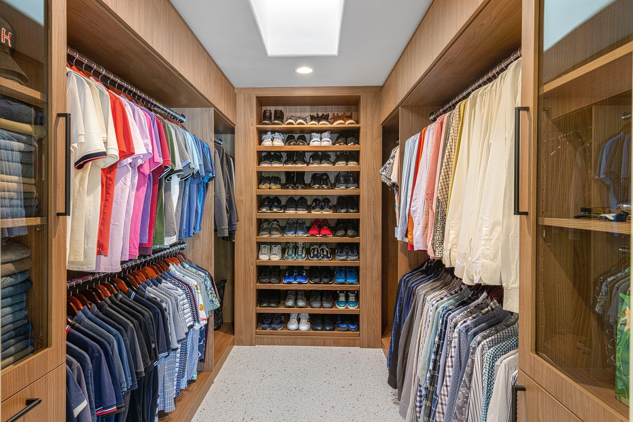 30 Mayfair Drive Rancho Mirage, CA 92270 - Photo 15 of 30 a view of walk in closet with clothes and shoes