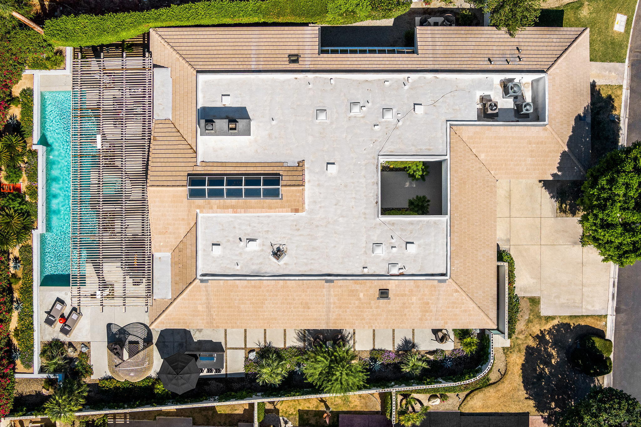 30 Mayfair Drive Rancho Mirage, CA 92270 - Photo 29 of 30 an aerial view of a house with outdoor space