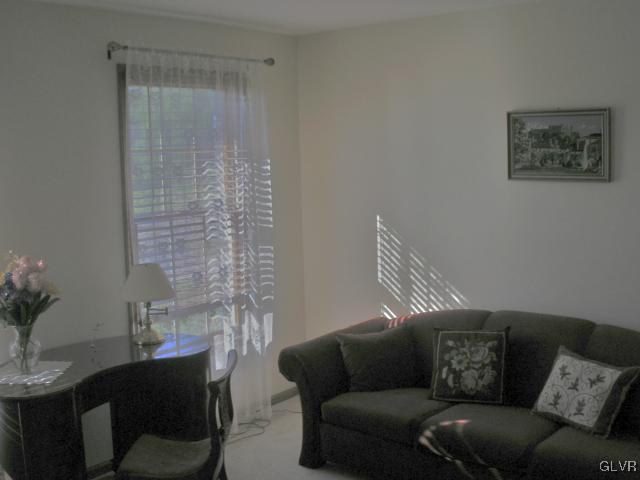 190 West Butternut Road Hellertown, PA 18055 - Photo 13 of 27