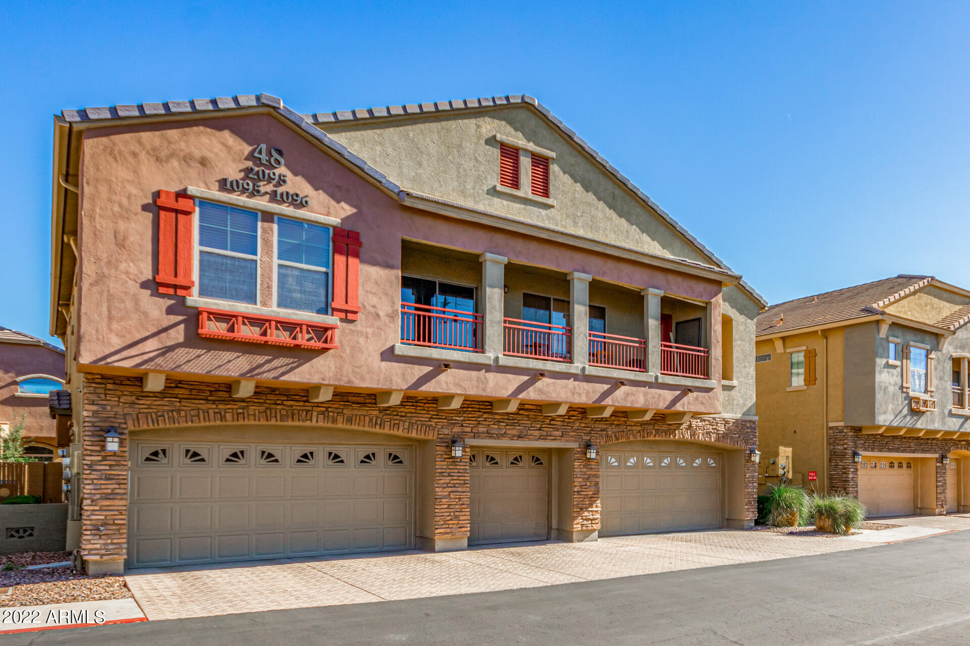 1350 South Greenfield Road, Unit 1096 Mesa, AZ 85206 - Photo 2 of 18 3 - Greenfield