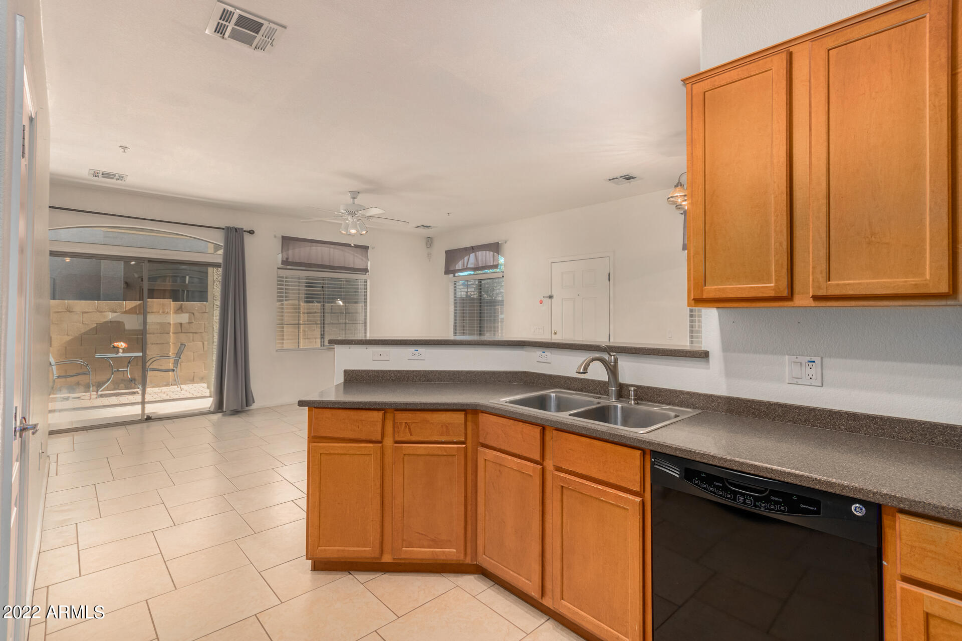 1350 South Greenfield Road, Unit 1096 Mesa, AZ 85206 - Photo 6 of 18 17 - Greenfield