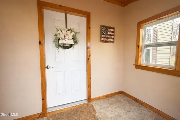 $359,900 | 28 Hollister Street, Coxsackie, NY 12051