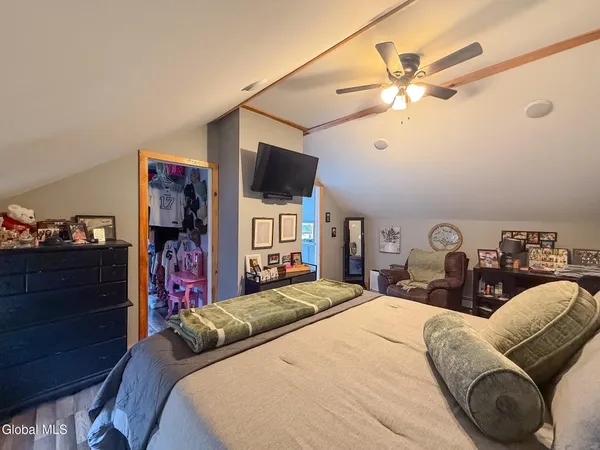 $359,900 | 28 Hollister Street, Coxsackie, NY 12051