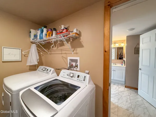 $359,900 | 28 Hollister Street, Coxsackie, NY 12051