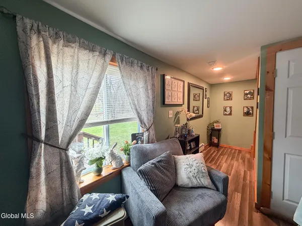 $359,900 | 28 Hollister Street, Coxsackie, NY 12051