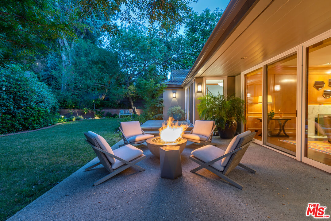 15946 Woodvale Road Los Angeles, CA 91436 - Photo 49 of 49 Gallery Image 49
