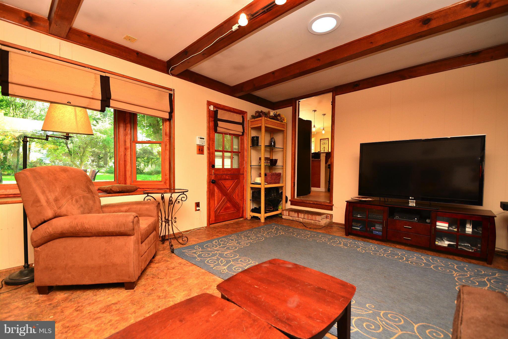 3712 Lanamer Road Randallstown, MD 21133 - Photo 17 of 28 Family Room