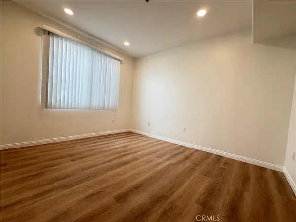$2,700 | 300 East Providencia Avenue, Unit 111, Burbank, CA 91502