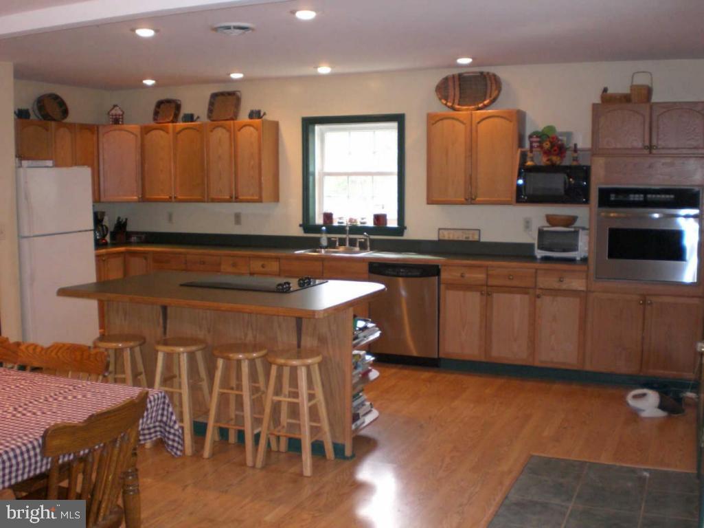 4338 Elizabethtown Road Manheim, PA 17545 - Photo 4 of 10