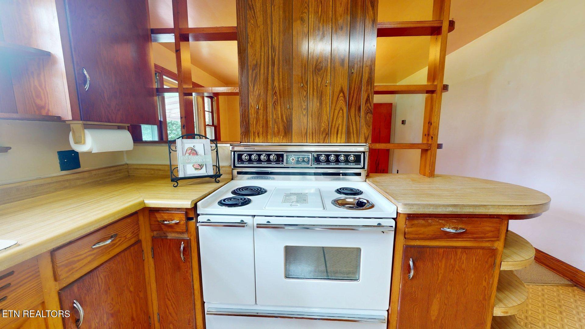 1211 Craig Road Knoxville, TN 37919 - Photo 16 of 42 Kitchen