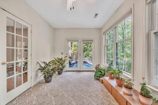 $294,500 | 3050 McVitty Forest Drive, Unit 106, Roanoke, VA 24018