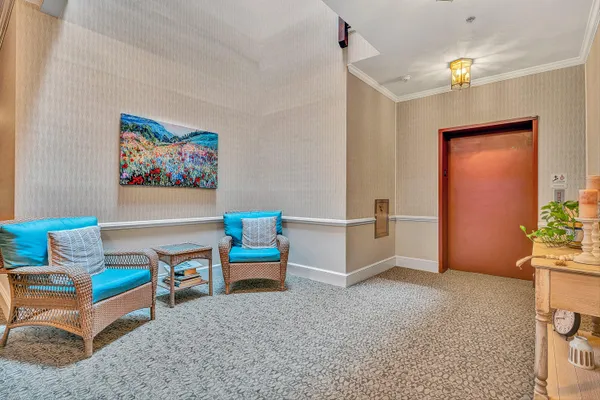 $294,500 | 3050 McVitty Forest Drive, Unit 106, Roanoke, VA 24018