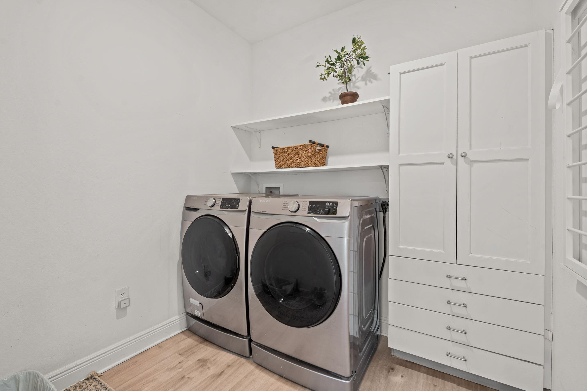 400 Jrs Way Santa Rosa Beach, FL 32459 - Photo 12 of 21 Laundry Room