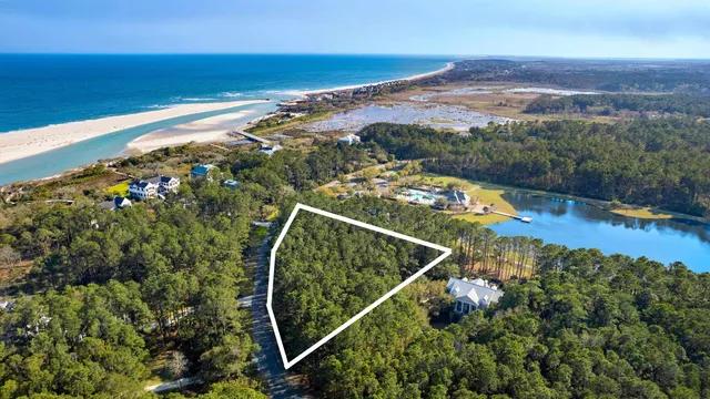 $525,000 | 3067 Vanderbilt Boulevard, Pawleys Island, SC 29585