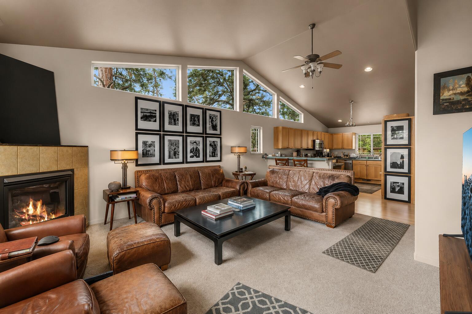 1652 Northeast Redrose Court Bend, OR 97701 - Photo 7 of 20 Living