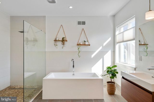 $700,000 | 2057 Amber Street, Philadelphia, PA 19125