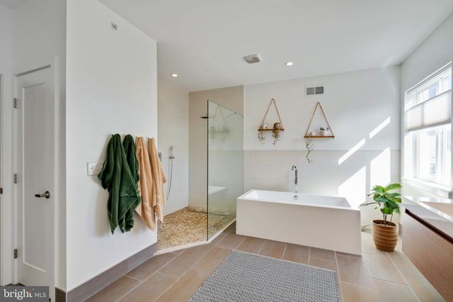 $700,000 | 2057 Amber Street, Philadelphia, PA 19125