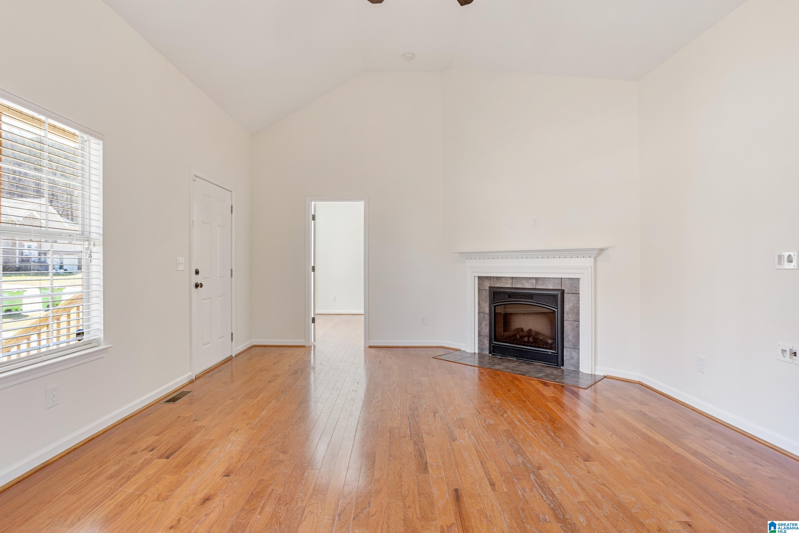 216 Walnut Street Leeds, AL 35094 - Photo 6 of 41
