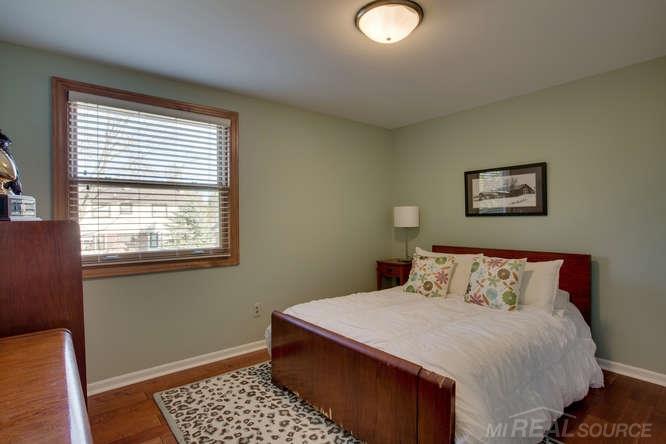560 Pinehurst Drive Rochester Hills, MI 48309 - Photo 22 of 31