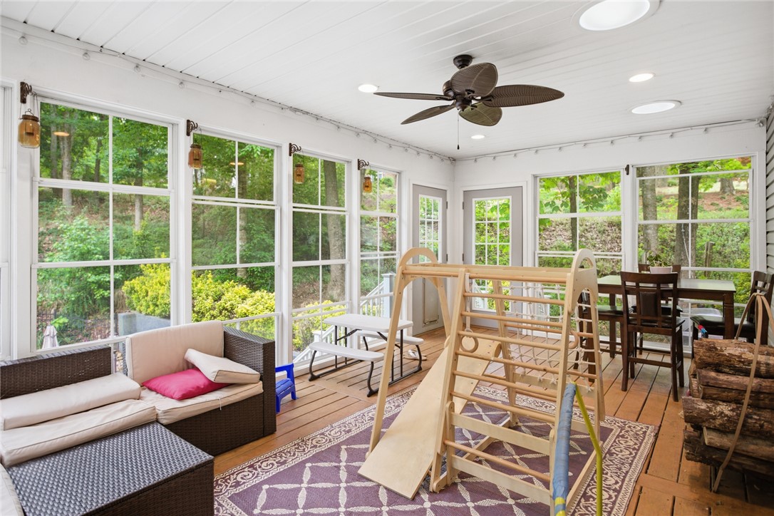 207 Devonhurst Drive Seneca, SC 29678 - Photo 16 of 50 Main Level Sunroom