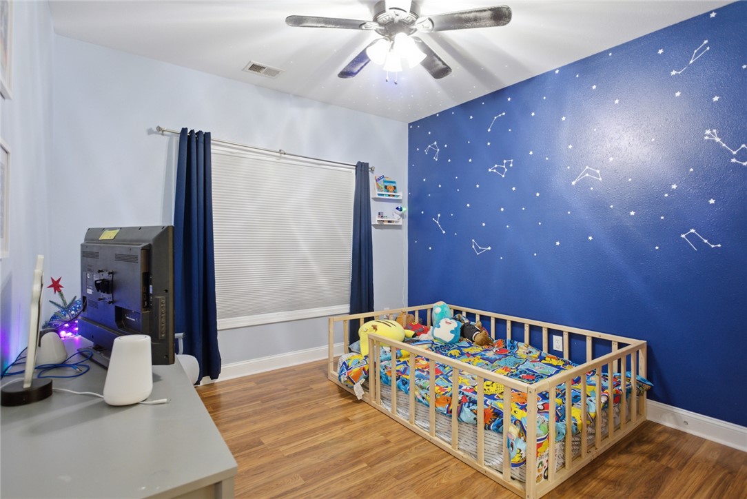 207 Devonhurst Drive Seneca, SC 29678 - Photo 26 of 50 Upper Level Bedroom