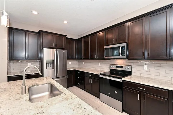 $3,800 | 14239 59th Circle East, Bradenton, FL 34211