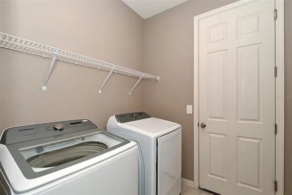 $3,800 | 14239 59th Circle East, Bradenton, FL 34211