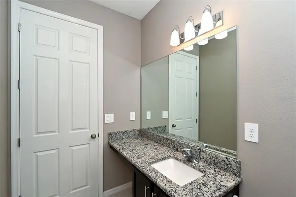 $3,800 | 14239 59th Circle East, Bradenton, FL 34211