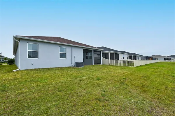 $3,800 | 14239 59th Circle East, Bradenton, FL 34211