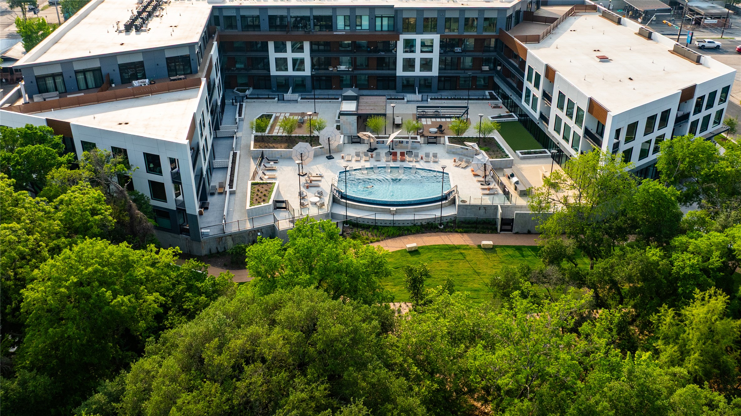 2209 South 1st Street, Unit 403 Austin, TX 78704 - Photo 38 of 40 Amenity Courtyard