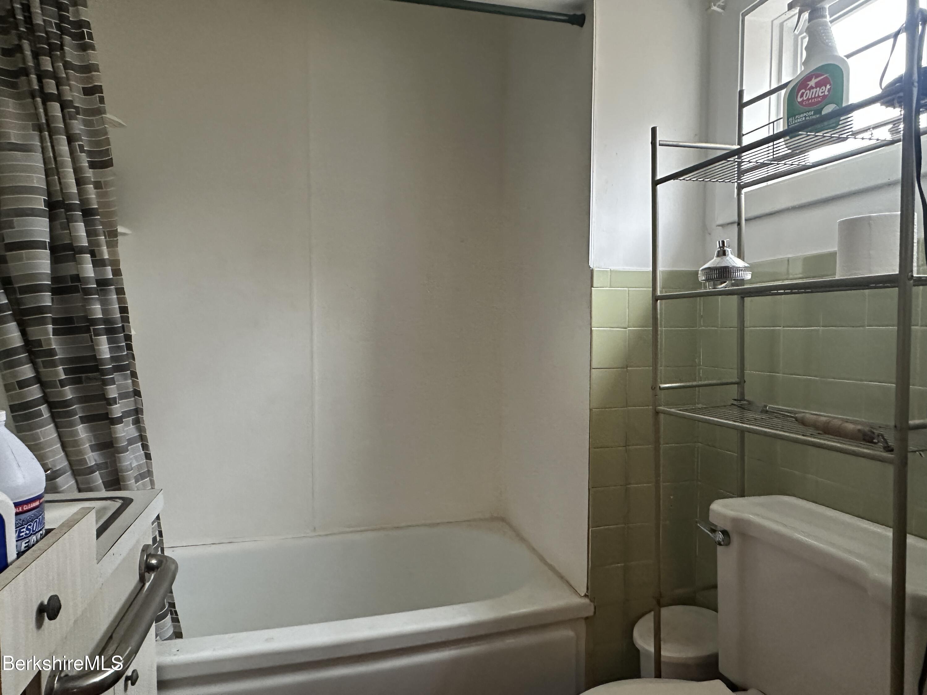 165-167 Appleton Avenue Pittsfield, MA 01201 - Photo 24 of 35