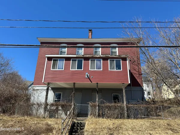$259,900 | 165-167 Appleton Avenue, Pittsfield, MA 01201