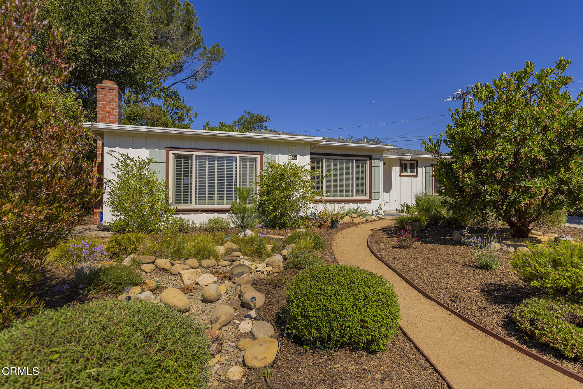 45 Rio Via Oak View, CA 93022 - Photo 2 of 34 a front view of house with yard