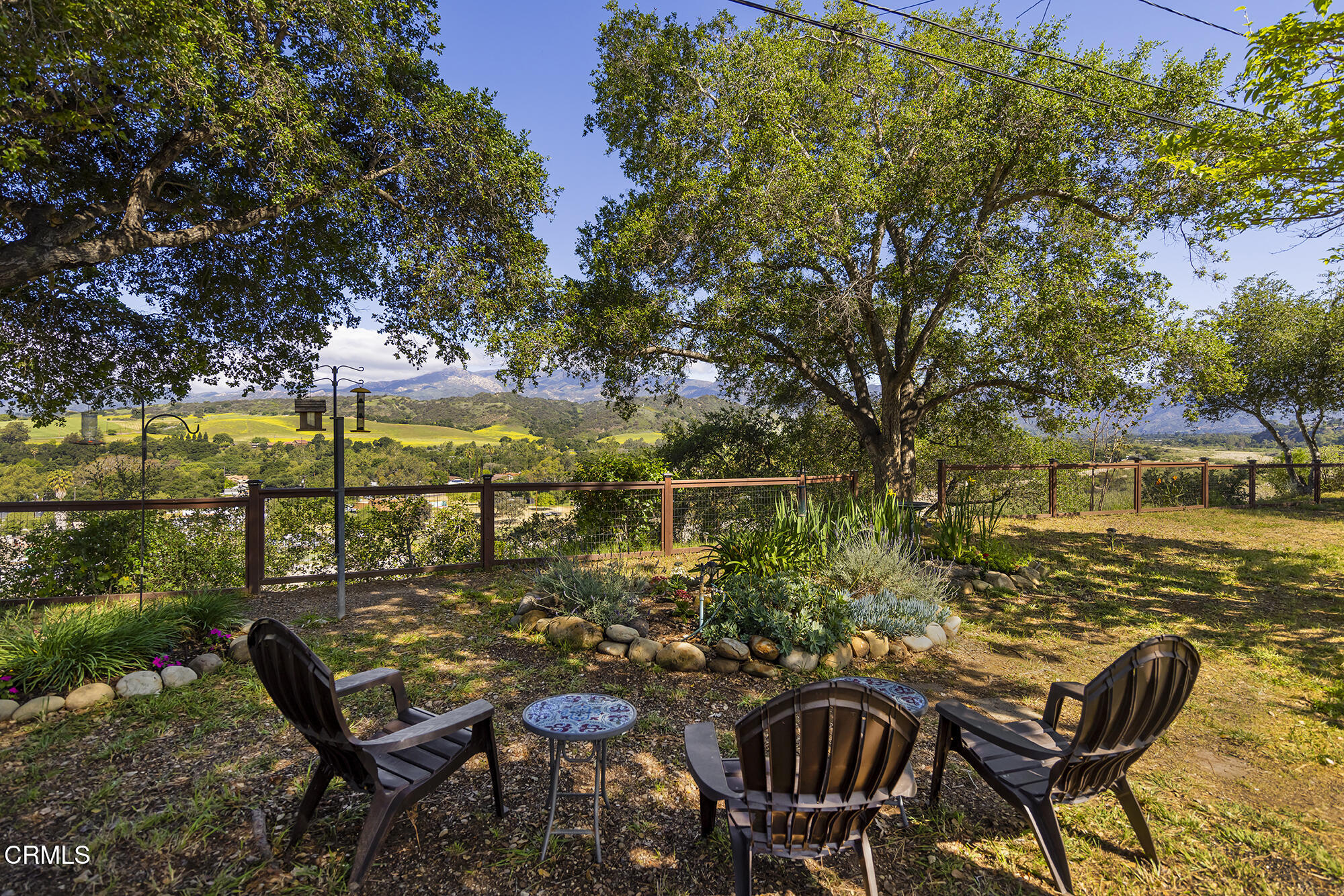 45 Rio Via Oak View, CA 93022 - Photo 29 of 34 a view of a chairs and table on the patio