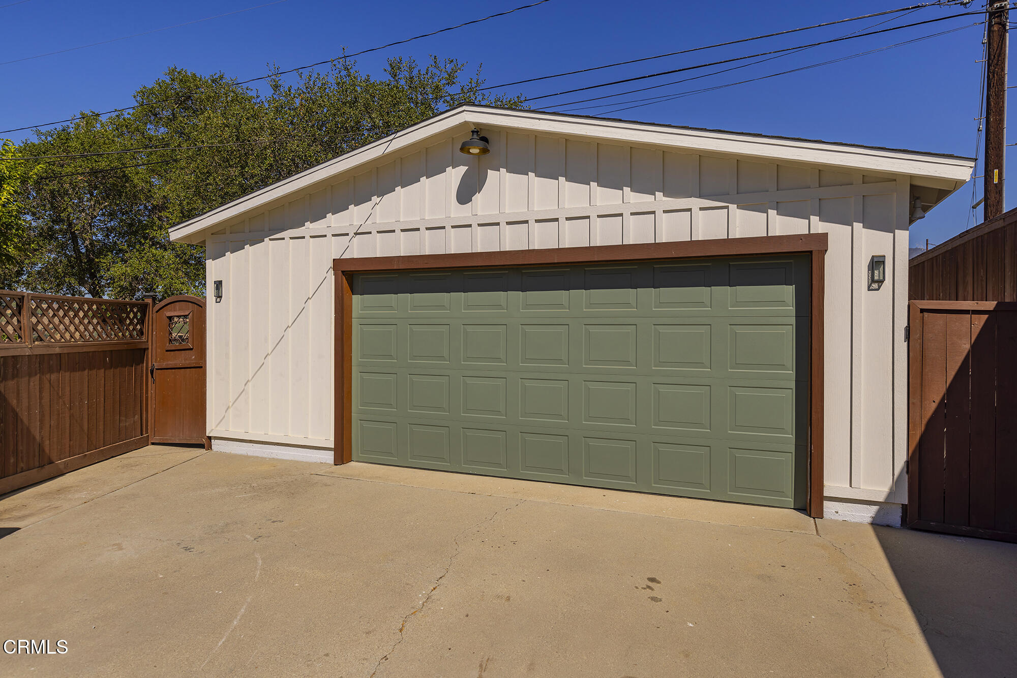 45 Rio Via Oak View, CA 93022 - Photo 4 of 34 a front view of a house with a garage