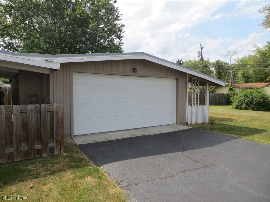 1117 Military Road Zanesville, OH 43701 - Photo 16 of 20