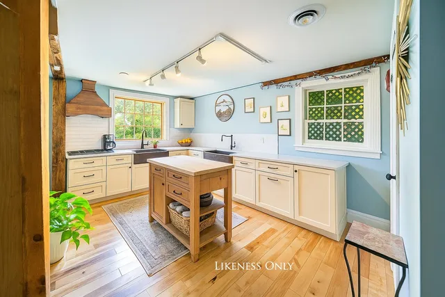 $625,000 | 5677 Main Street, Waitsfield, VT 05673