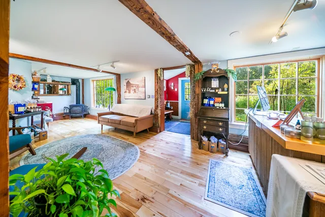 $625,000 | 5677 Main Street, Waitsfield, VT 05673