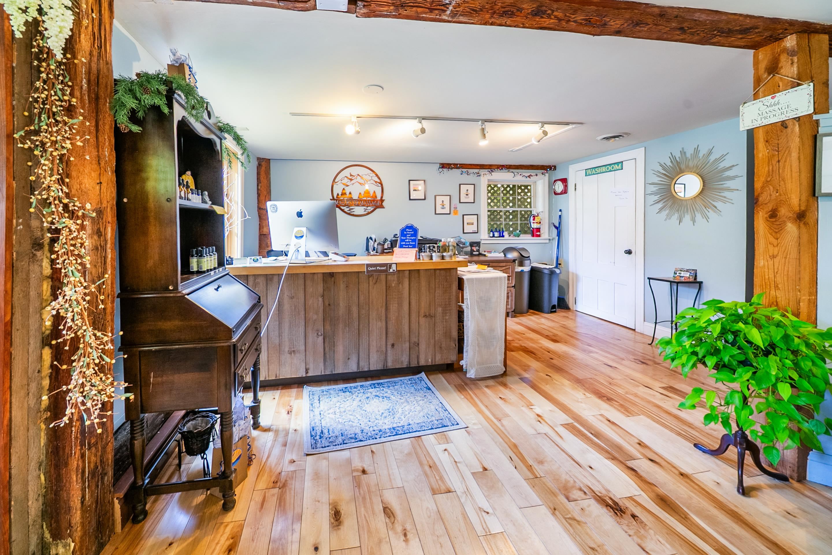 5677 Main Street Waitsfield, VT 05673 - Photo 2 of 44