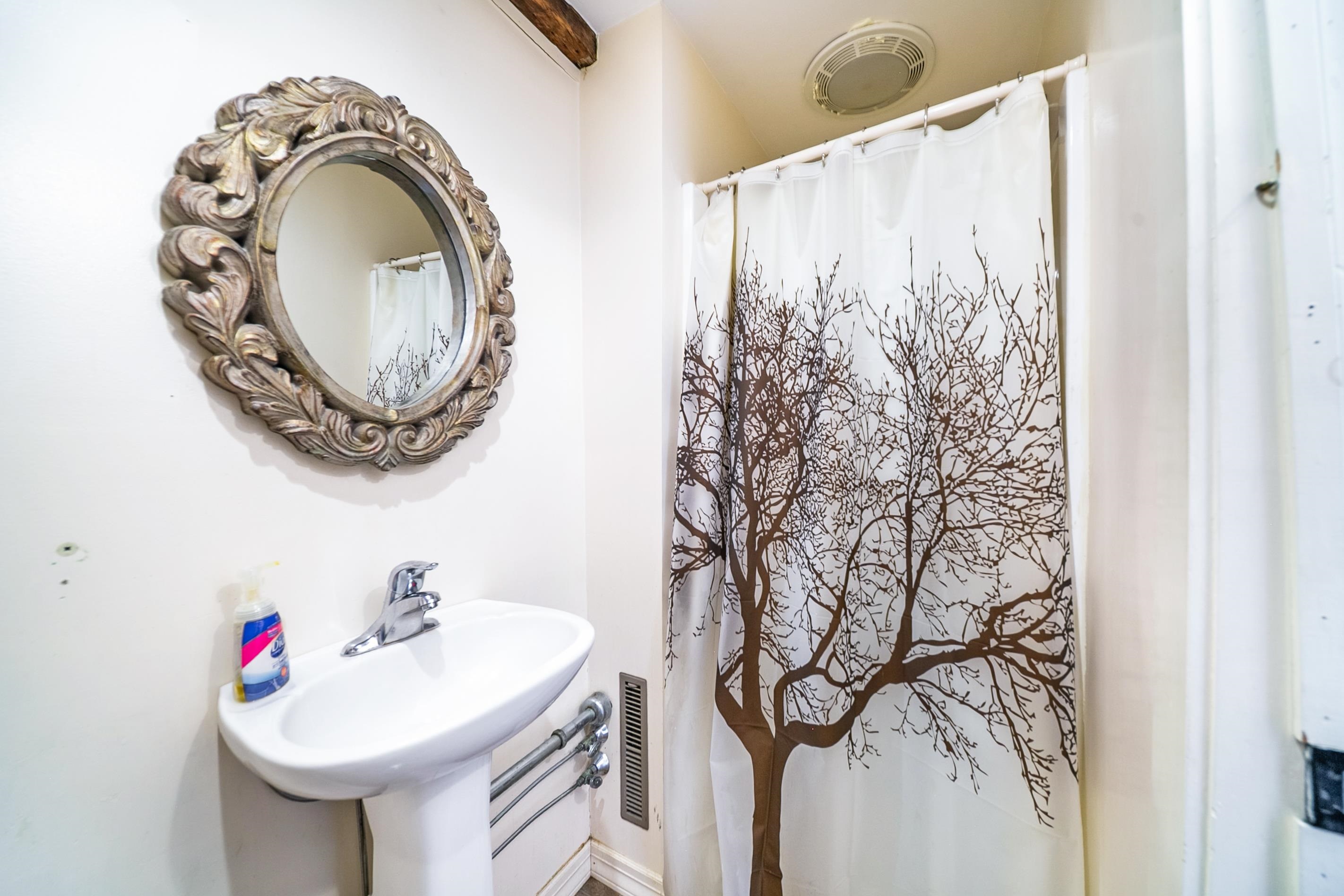 5677 Main Street Waitsfield, VT 05673 - Photo 25 of 44