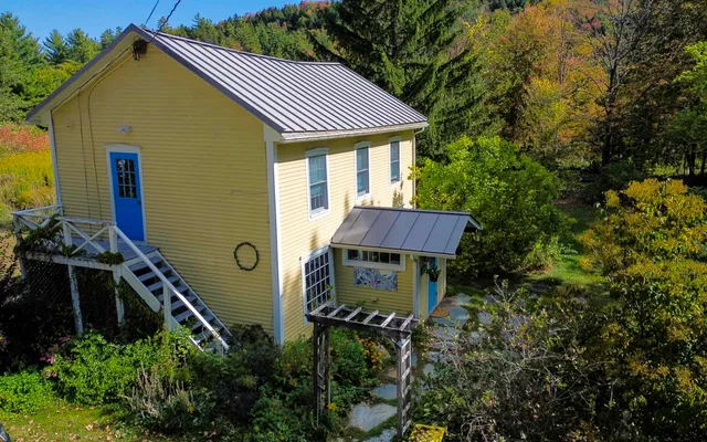 $625,000 | 5677 Main Street, Waitsfield, VT 05673