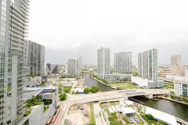 $5,450 | 31 Southwest 6th Street, Unit 301, Miami, FL 33130